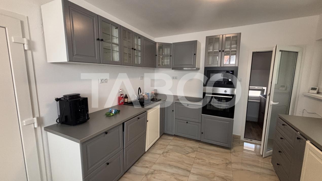 Apartament la prima inchiriere 100mpu + 2 locuri de parcare 