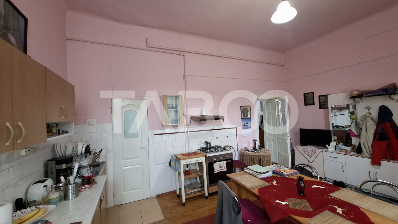Apartament la vila 3 camere de vanzare 113 mp zona Ultracentral Sibiu