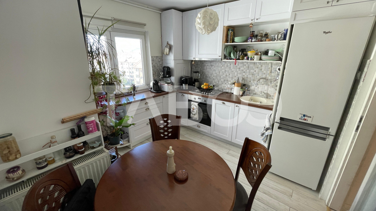 Apartament luminos 3 camere de vanzare Terezian cu vedere spre munti