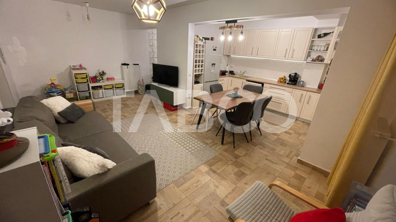 Apartament luminos de vanzare cu 3 camere Cartierul Arhitectilor