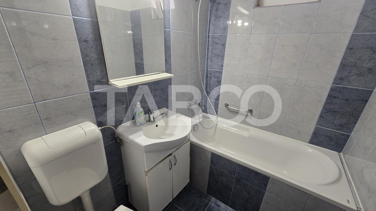 Apartament mobilat utilat 2 camere 55 mpu balcon zona Mihai Viteazul