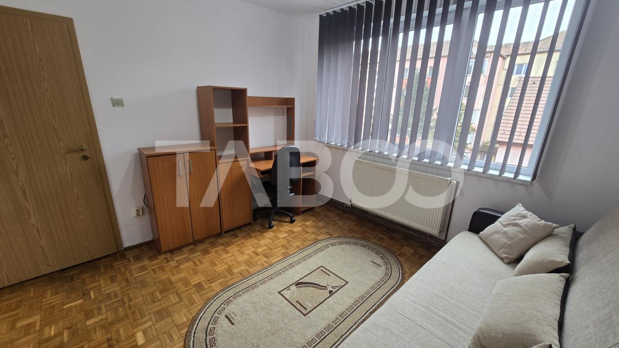 Apartament mobilat utilat 2 camere 55 mpu balcon zona Mihai Viteazul
