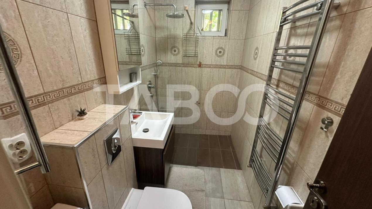 Apartament mobilat utilat 3 camere cu balcon zona Rahovei Sibiu