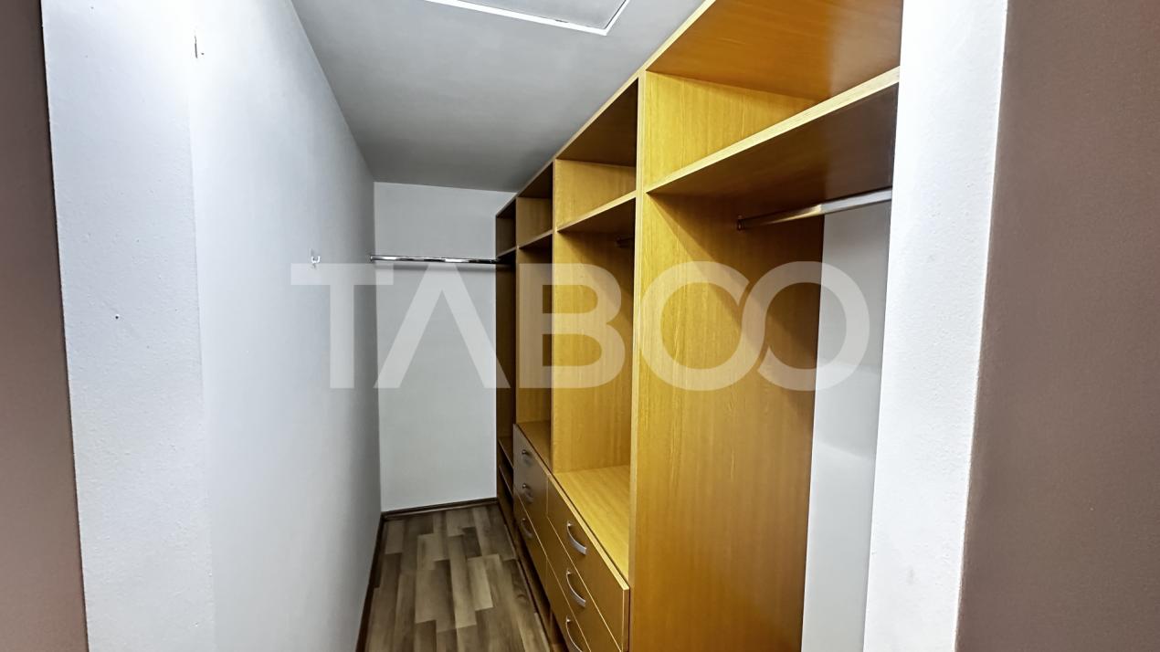 Apartament mobilat utilat 3 camere dressing loc parcare Mihai Viteazul