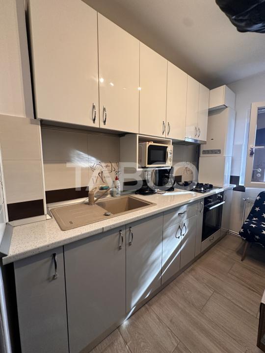 Apartament mobilat utilat de inchiriat 2 camere si balcon Vasile Aaron