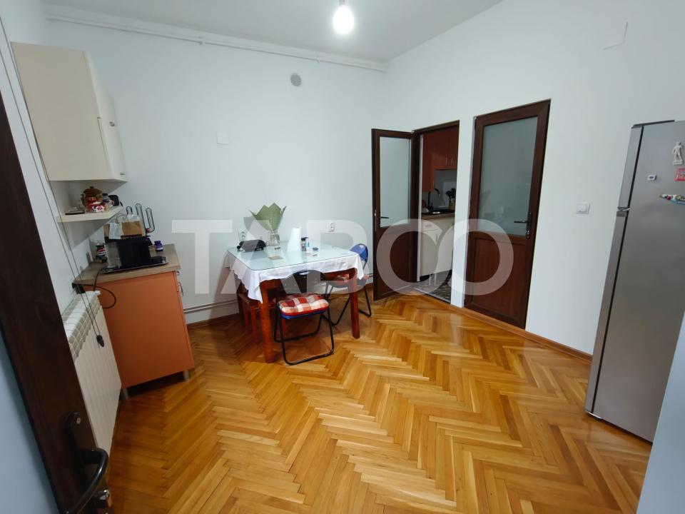 Apartament modern 2 camere garaj acces auto Centru Istoric