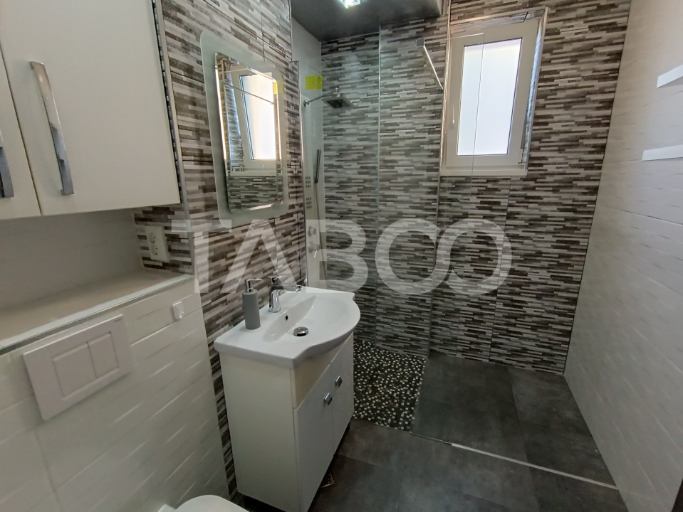 Apartament modern 3 camere 2 bai parcare inclusa zona Turnisor 