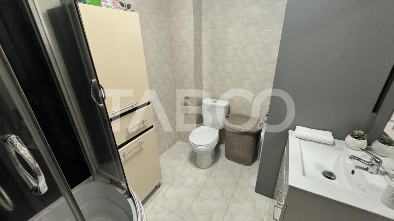 Apartament modern 3 camere 2 balcoane DECOMANDAT 63mpu BRANA SELIMBAR