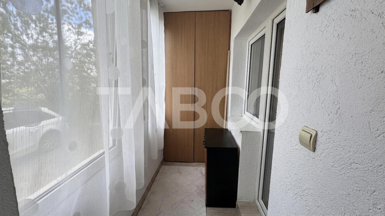 Apartament modern 3 camere 2 balcoane DECOMANDAT 63mpu BRANA SELIMBAR