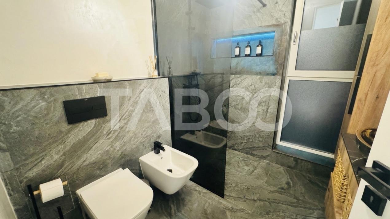 Apartament modern 3 camere de vanzare mobilat utilat 2 locuri parcare