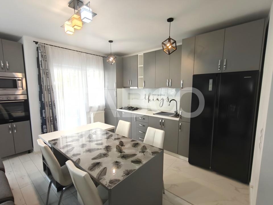 Apartament modern 3 camere - mobilat si utilat - balcon si parcare