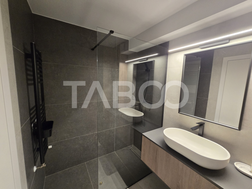 Apartament modern 4 camere 72 mpu bloc cu lift zona Doamna Stanca