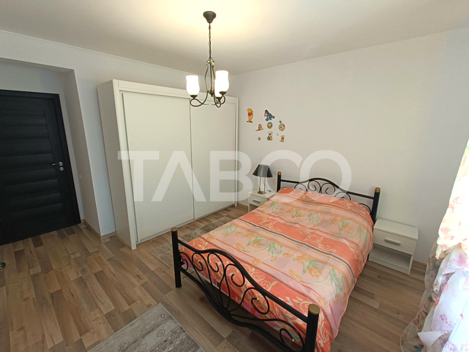 Apartament modern cu 2 camere decomandate si loc de parcare