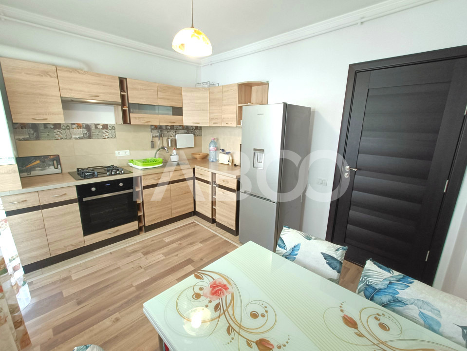 Apartament modern cu 2 camere decomandate si loc de parcare - etaj 2