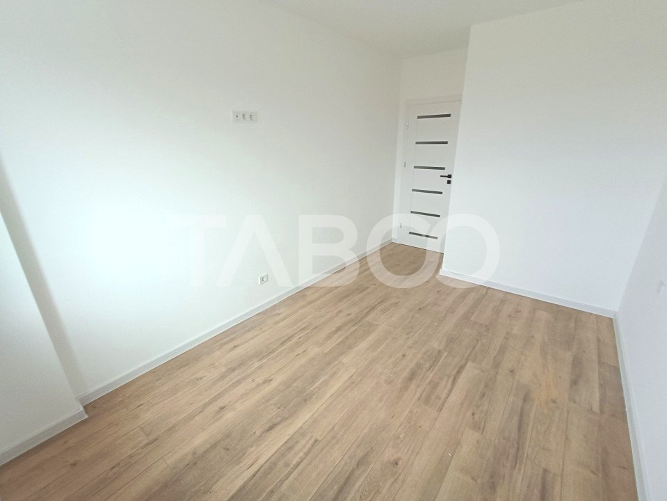 Apartament modern cu 3 camere 2 balcoane si parcare - bloc cu lift