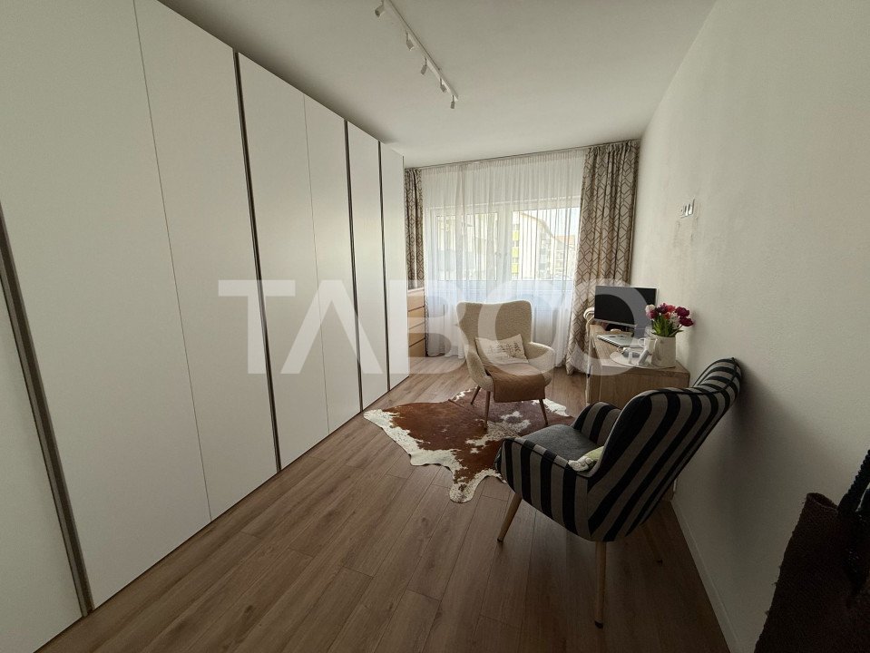 Apartament modern cu 3 camere 71 mpu + curte 110 mpu loc de parcare