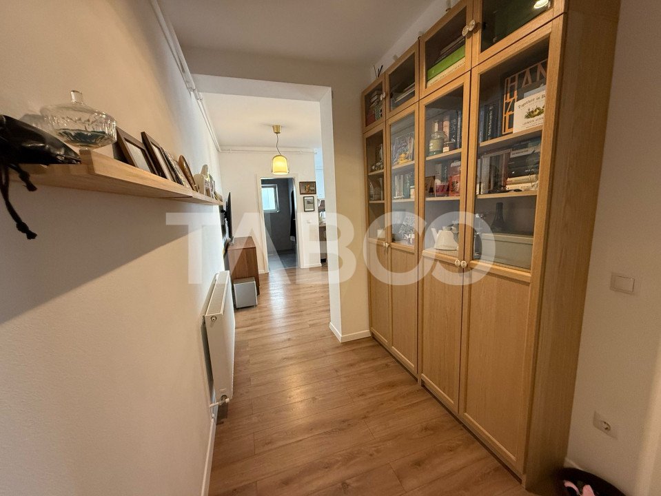 Apartament modern cu 3 camere 71 mpu + curte 110 mpu loc de parcare