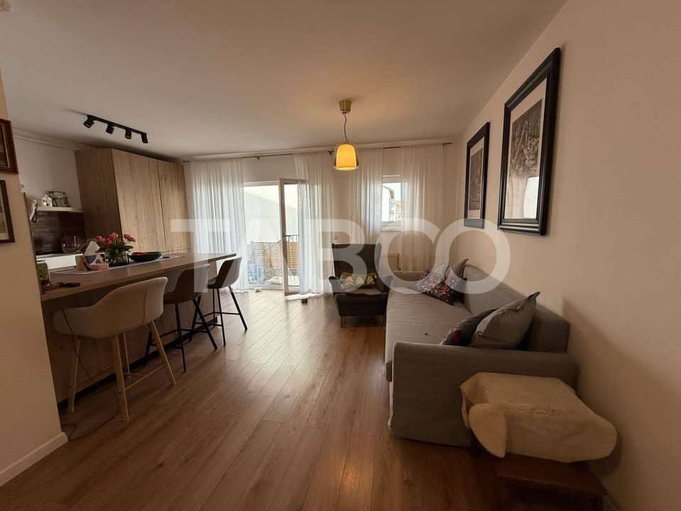 Apartament modern cu 3 camere 71 mpu + curte 110 mpu loc de parcare