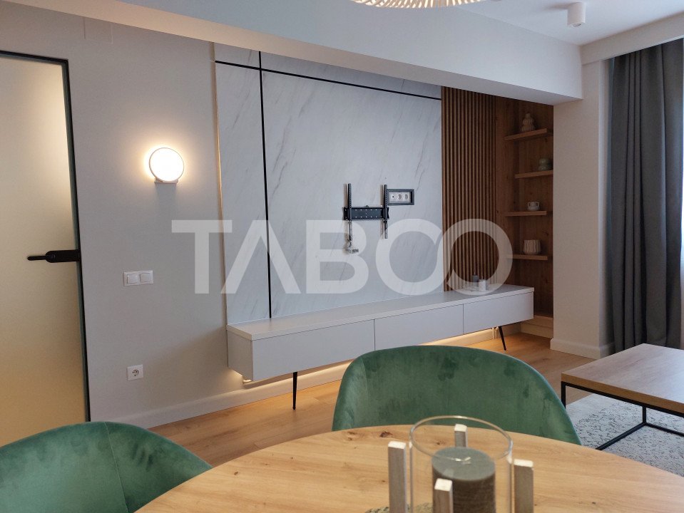 Apartament modern de inchiriat 2 camere etaj 2 balcon Piata Noua 