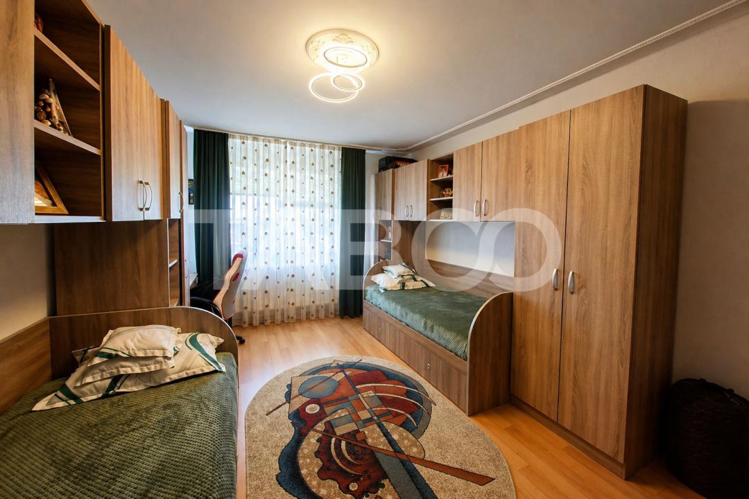Apartament modern de vanzare 2 camere pivnita Vasile Aaron