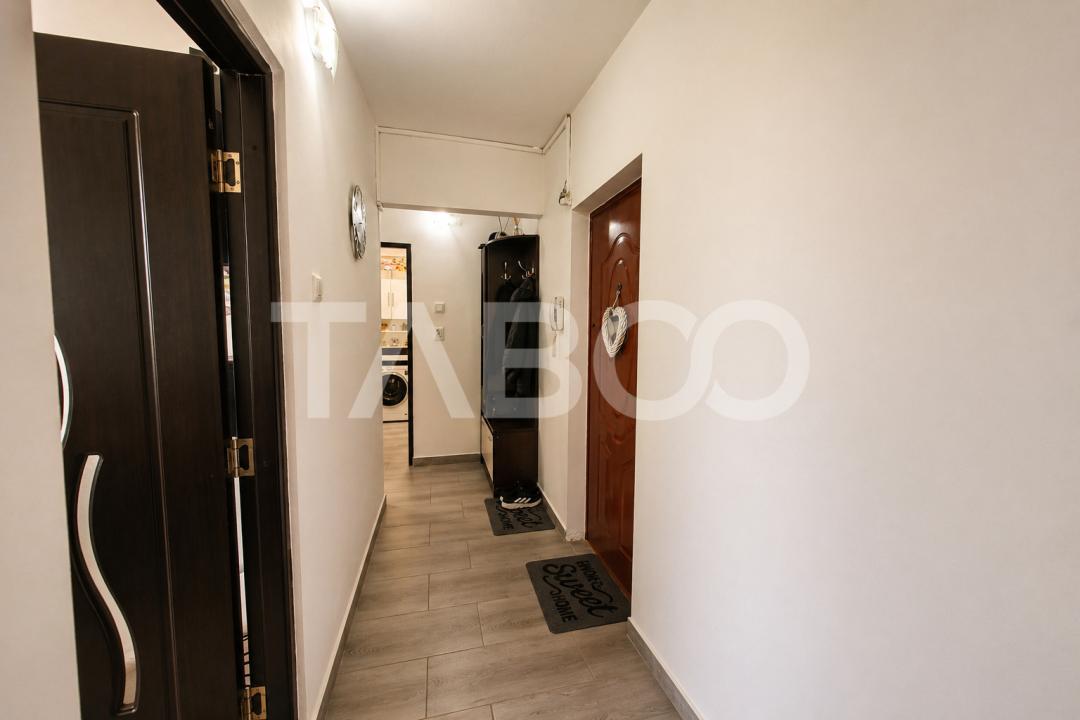 Apartament modern de vanzare 2 camere pivnita Vasile Aaron
