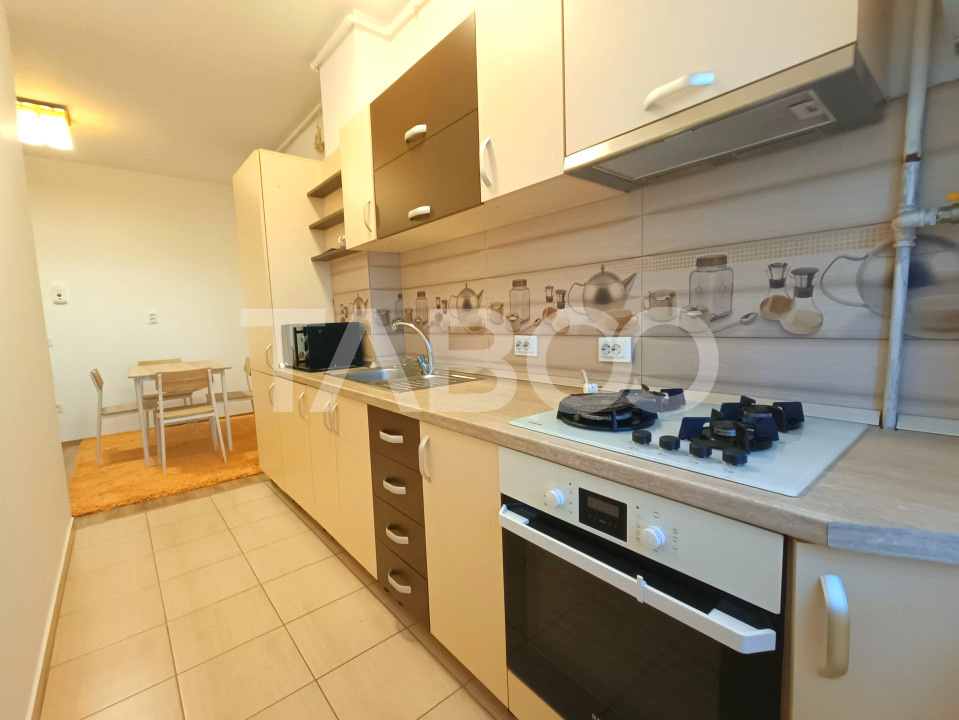 Apartament modern si calduros cu 2 camere si balcon zona Mihai Viteazu