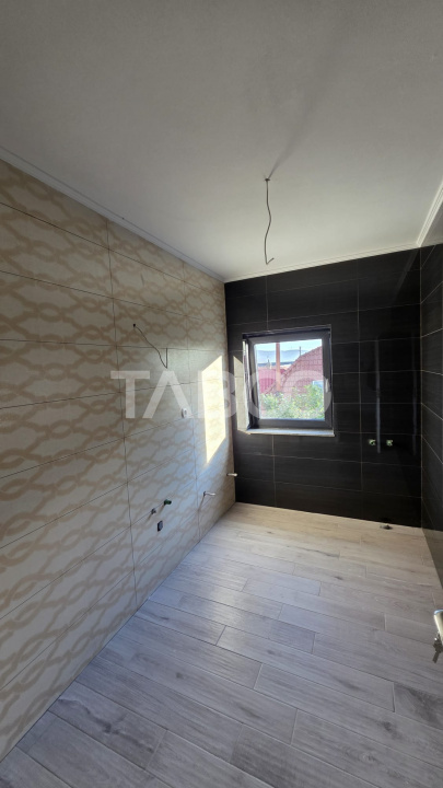 Apartament nou decomandat cu 3 camere de vanzare in Sebes