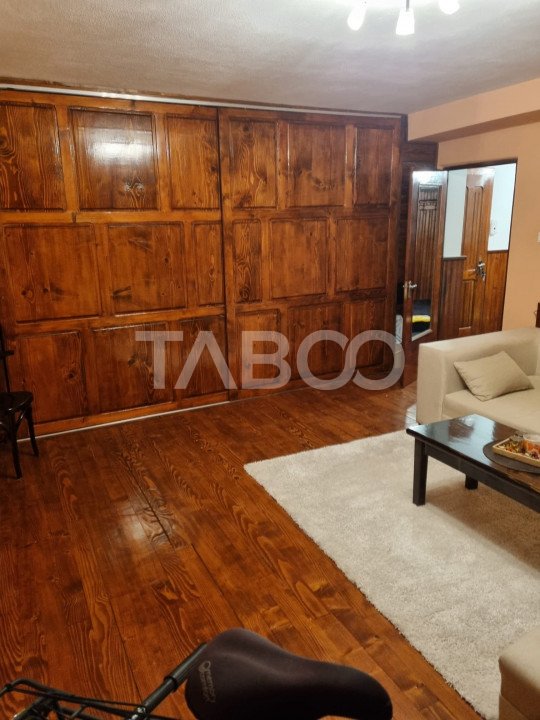Apartament pretabil pentru afacerea ta 2 camere decomandat  Parter