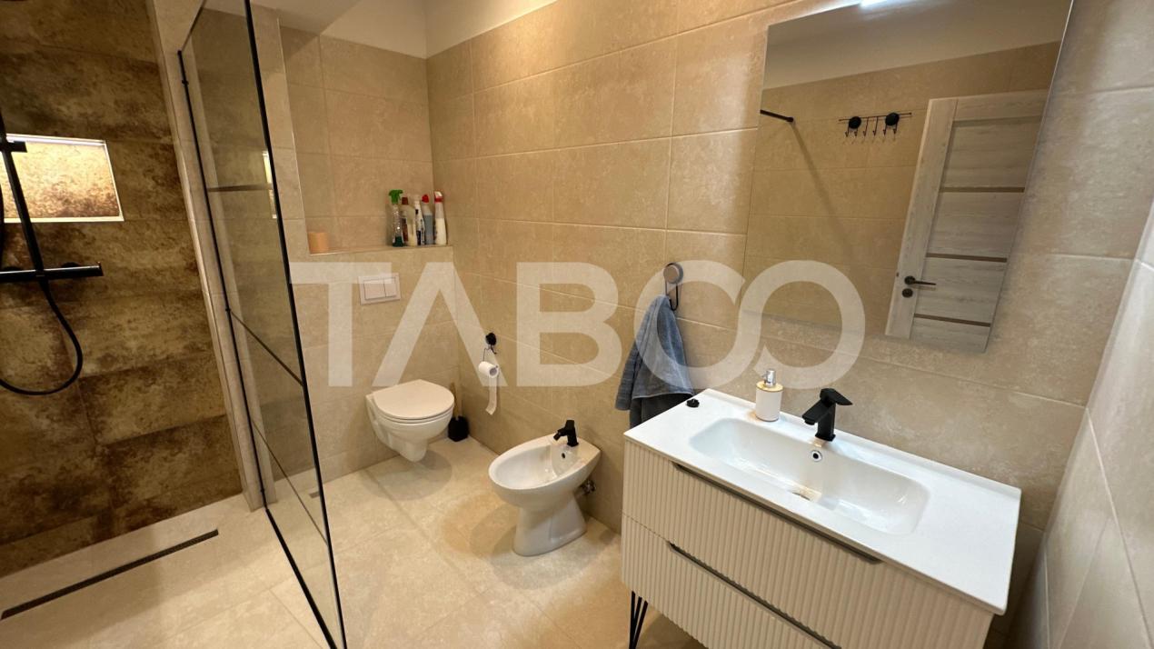 Apartament prima inchiriere  3 camere 72 mpu zona Strand Sibiu