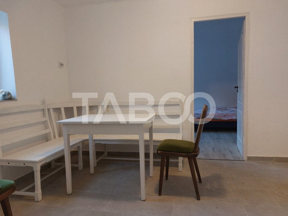 Apartament renovat 2 camere 40 mp 130 mp gradina Cisnadie