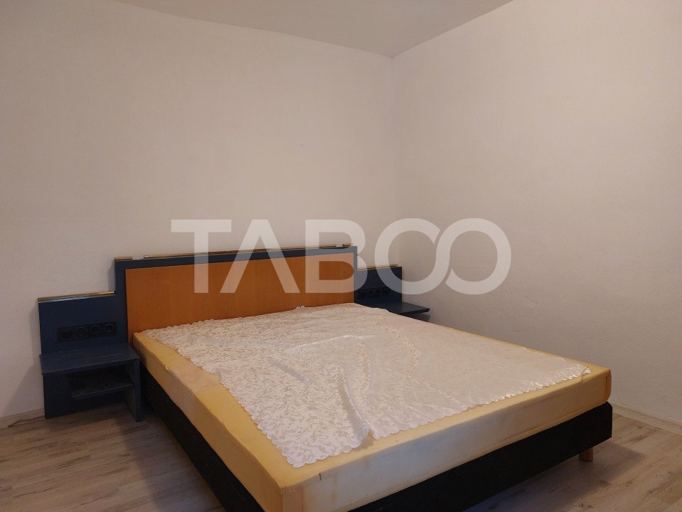 Apartament renovat 2 camere 40 mp 130 mp gradina Cisnadie