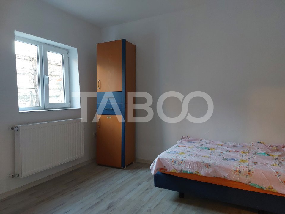 Apartament renovat 2 camere 40 mp 130 mp gradina Cisnadie