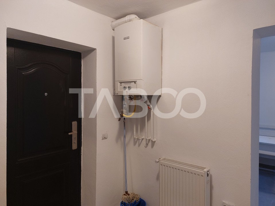 Apartament renovat 2 camere 40 mp 130 mp gradina Cisnadie