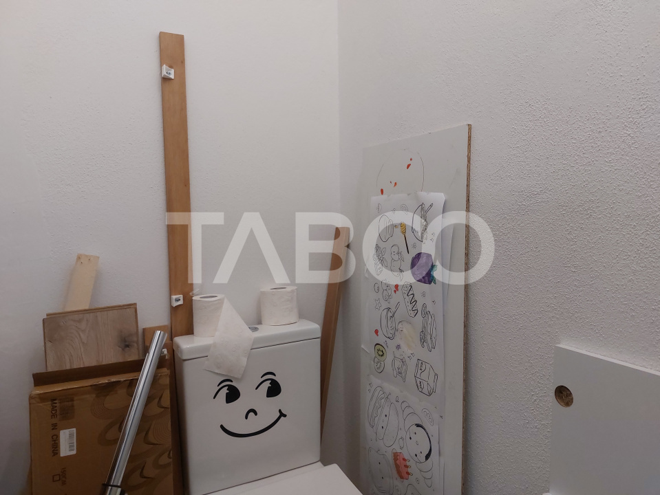 Apartament renovat 66 mp 3 camere 2 bai balcon pivnita Cisnadie