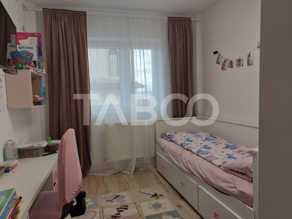 Apartament renovat 66 mp 3 camere 2 bai balcon pivnita Cisnadie