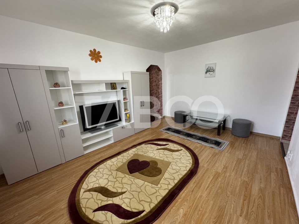 Apartament renovat complet 3 camere balcon etaj 3 Rahovei Sibiu