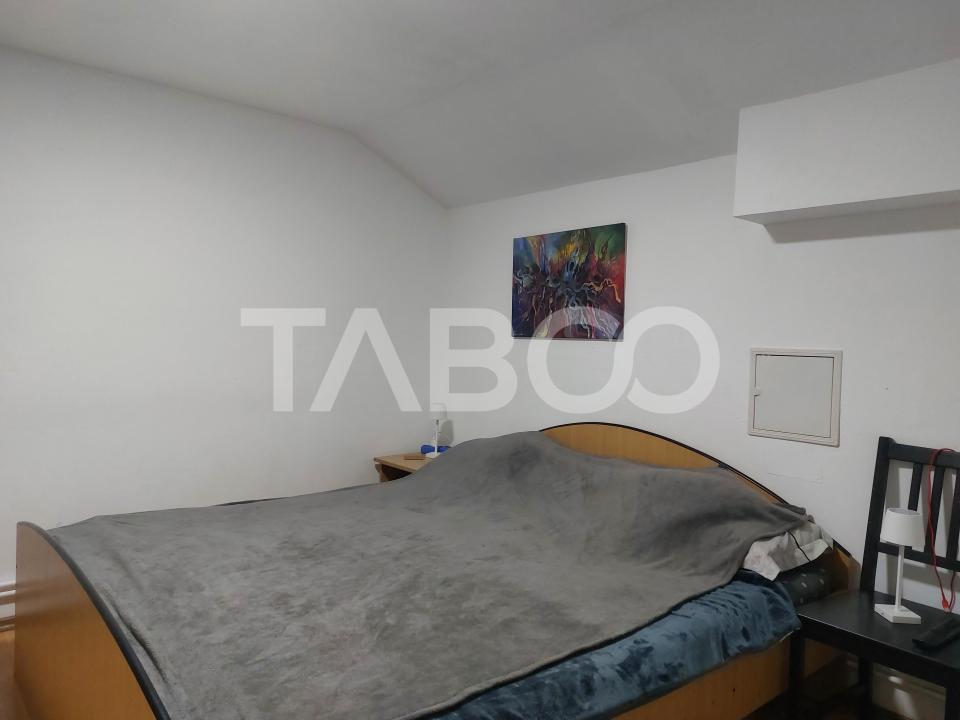 Apartament renovat complet 47 mp 3 camere str Tesatorilor Cisnadie