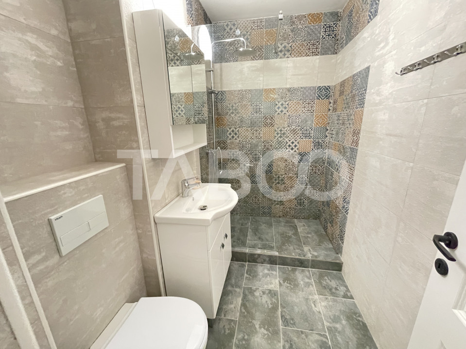 Apartament renovat complet cu 3 camere 2 bai 73 mpu Strand Sibiu