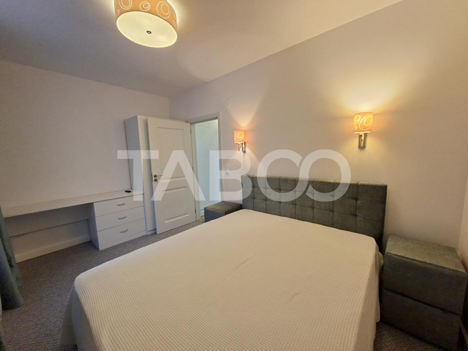 Apartament renovat cu 2 camere balcon si parcare zona Doamna Stanca