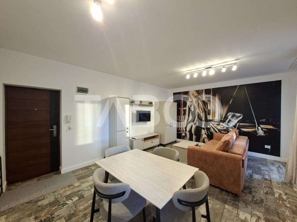 Apartament renovat cu 2 camere balcon si parcare zona Doamna Stanca