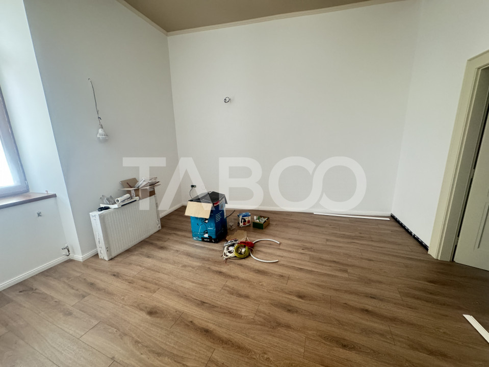 Apartament  renovat cu 3 camere 65 mpu etaj 1 Centrul Istoric-Balcescu