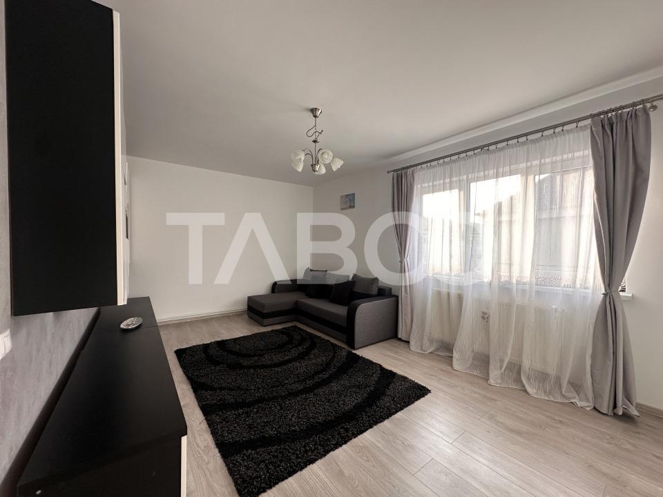 Apartament renovat de inchiriat 2 camere 2 balcoane Central Sibiu
