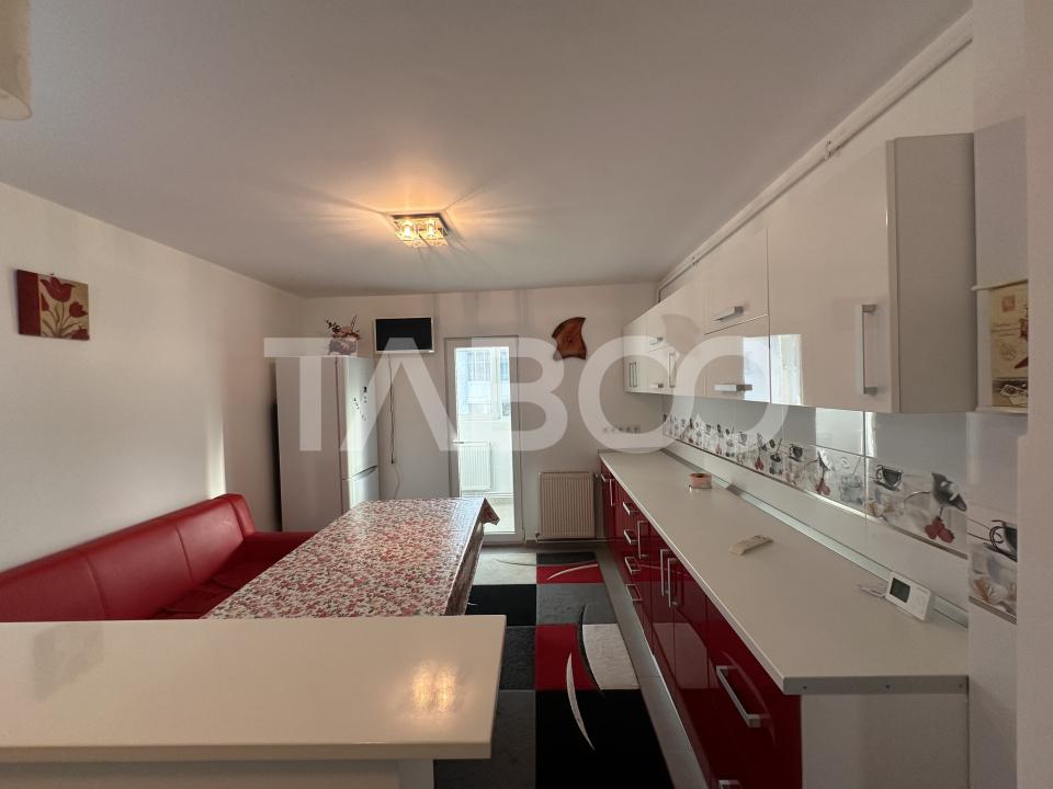 Apartament renovat de inchiriat 2 camere 2 balcoane Central Sibiu