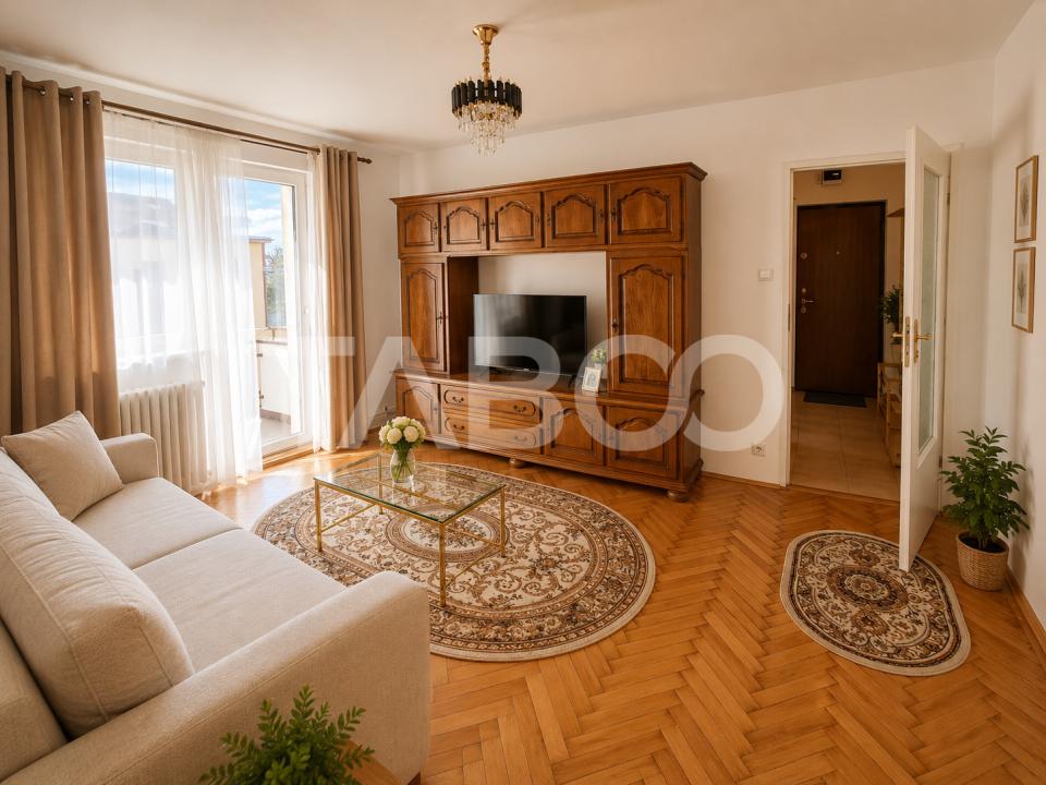 Apartament renovat de vanzare 3 camere balcon pivnita Mihai Viteazul