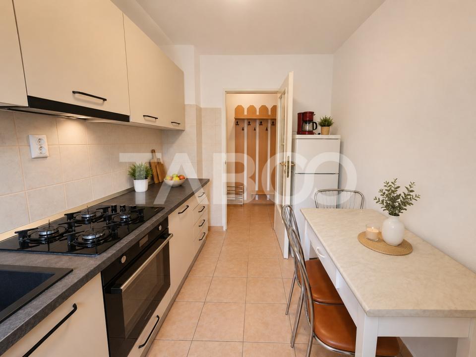 Apartament renovat de vanzare 3 camere balcon pivnita Mihai Viteazul