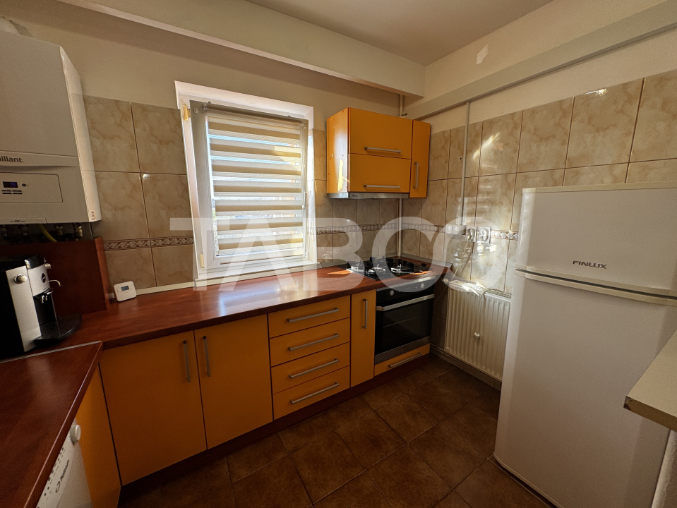 Apartament renovat decomandat cu 2 camere 51 mpu 2 balcoane Sibiu