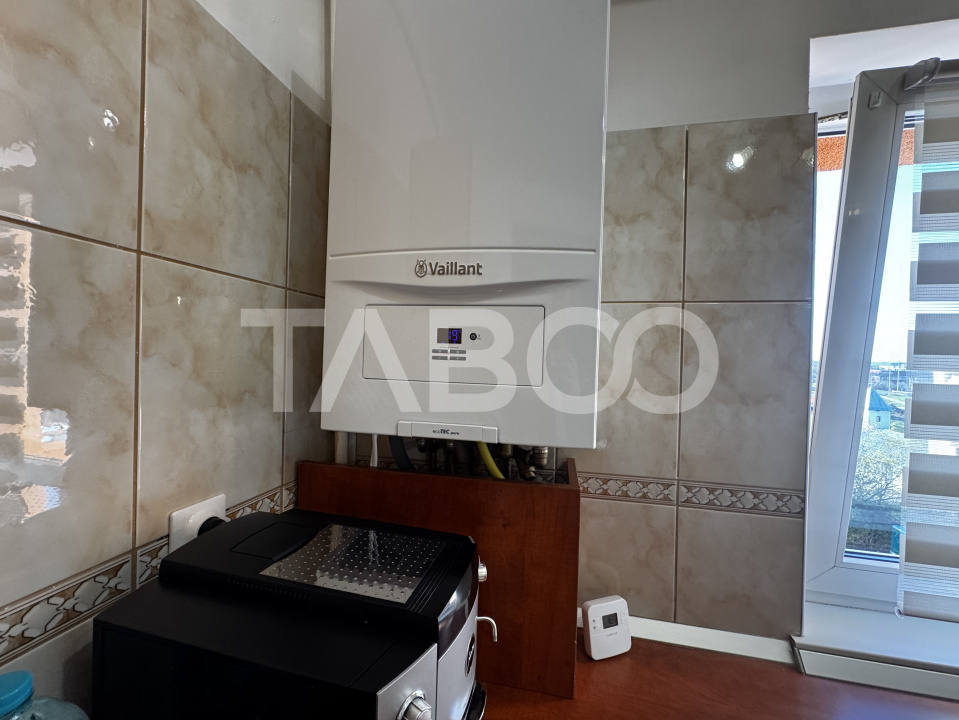 Apartament renovat decomandat cu 2 camere 51 mpu 2 balcoane Sibiu