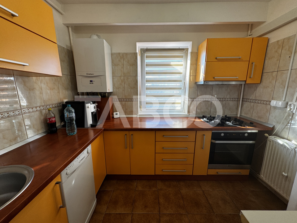 Apartament renovat decomandat cu 2 camere 51 mpu 2 balcoane Sibiu