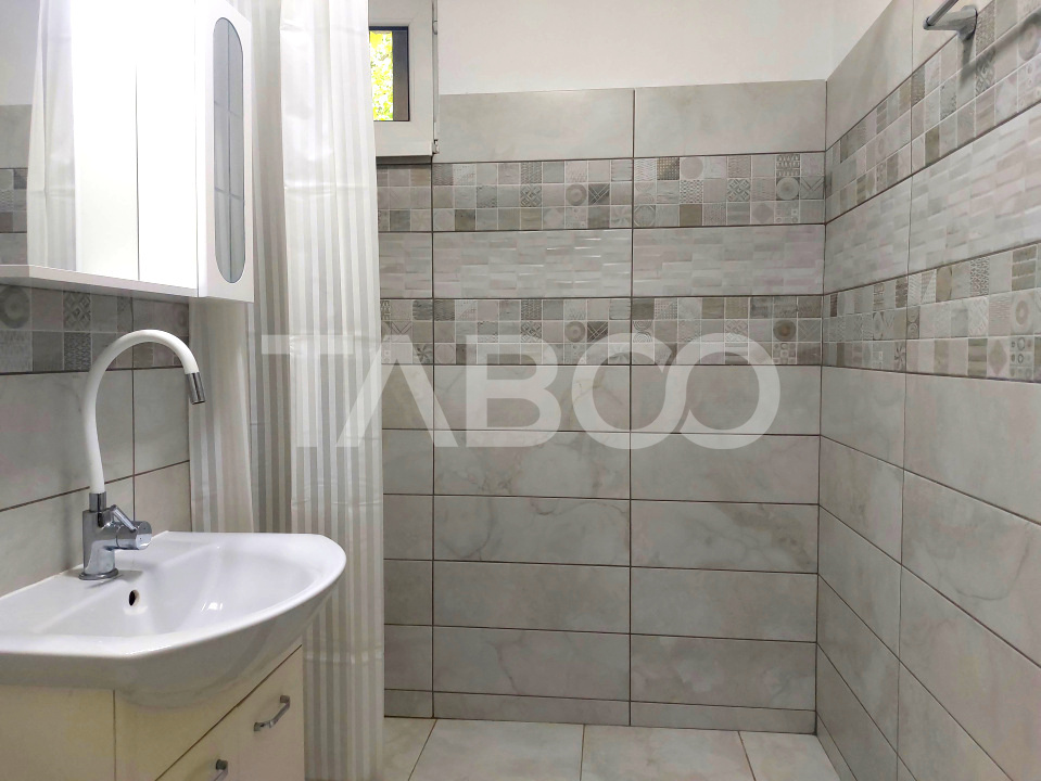 Apartament renovat recent 2 camere parter balcon zona Dioda Sibiu
