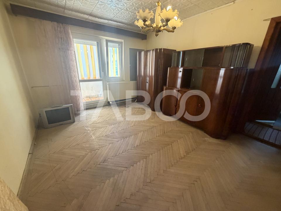 Apartament semidecomandat 37mpu 2 camere boxa la subsol balcon Parcare in Fagaras - Tudor Vladimirescu